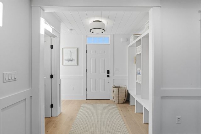 2 Mariner Way, Nantucket, MA 02554