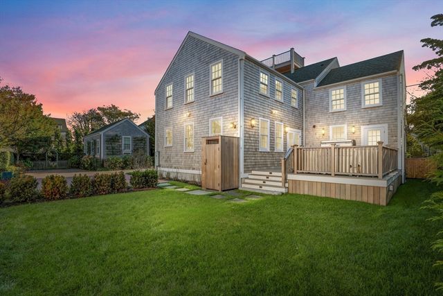 2 Mariner Way, Nantucket, MA 02554