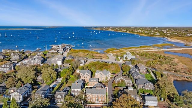 2 Mariner Way, Nantucket, MA 02554