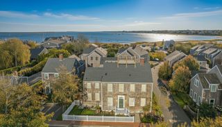 2 Mariner Way, Nantucket, MA 02554