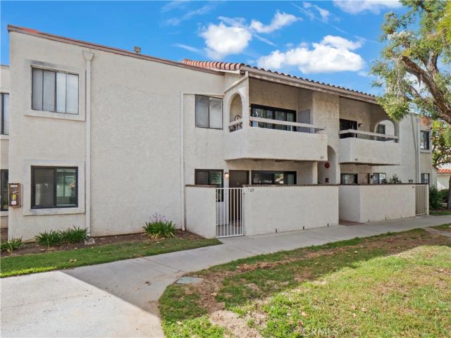 25011 Peachland Avenue 127, Newhall, CA 91321