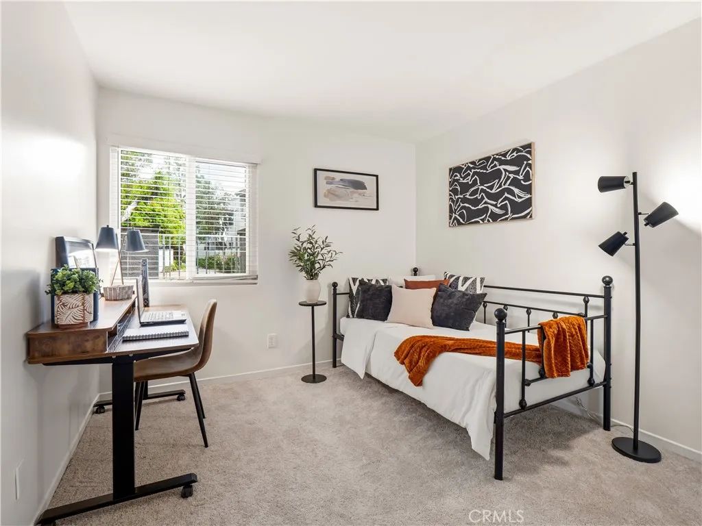 25011 Peachland Avenue 127, Newhall, CA 91321