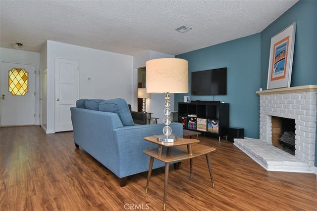 5822 Norwich Ave., Sherman Oaks, CA 91411