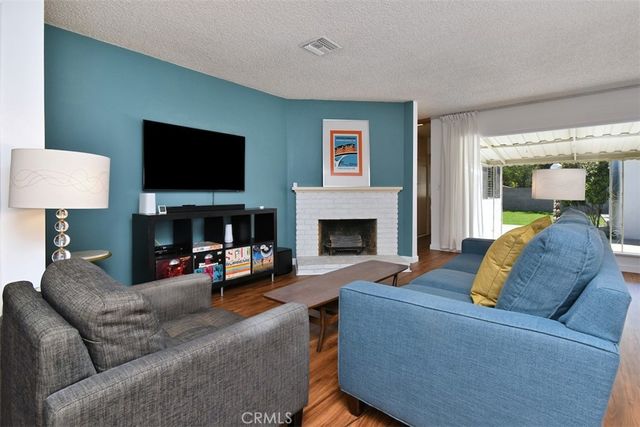 5822 Norwich Ave., Sherman Oaks, CA 91411