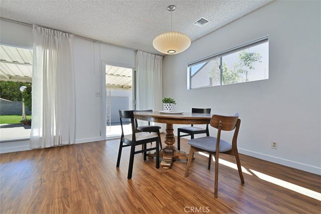 5822 Norwich Ave., Sherman Oaks, CA 91411