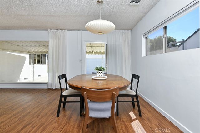 5822 Norwich Ave., Sherman Oaks, CA 91411