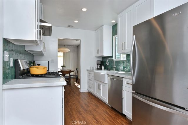 5822 Norwich Ave., Sherman Oaks, CA 91411