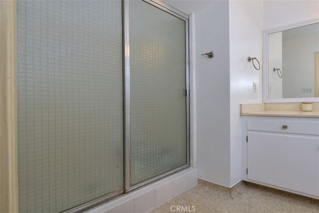 5822 Norwich Ave., Sherman Oaks, CA 91411