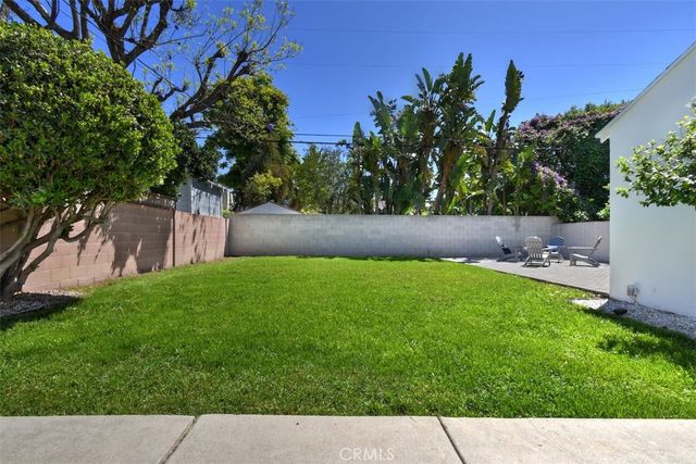 5822 Norwich Ave., Sherman Oaks, CA 91411