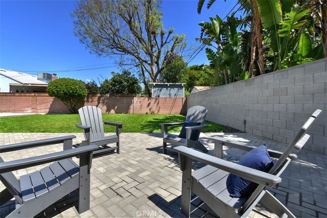 5822 Norwich Ave., Sherman Oaks, CA 91411