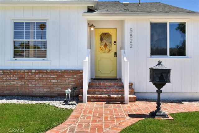 5822 Norwich Ave., Sherman Oaks, CA 91411