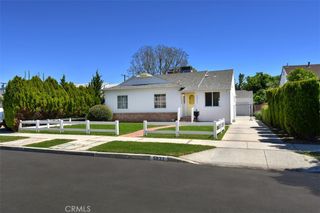 5822 Norwich Ave., Sherman Oaks, CA 91411
