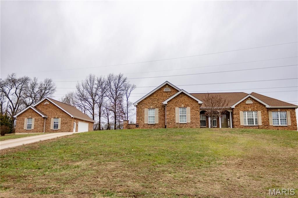 181 Brandi Lynn Drive, Foristell, MO 63348