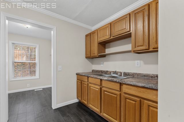 106 Valley View Cir, Clarksville, TN 37040