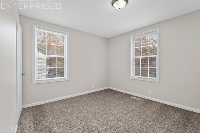 106 Valley View Cir, Clarksville, TN 37040