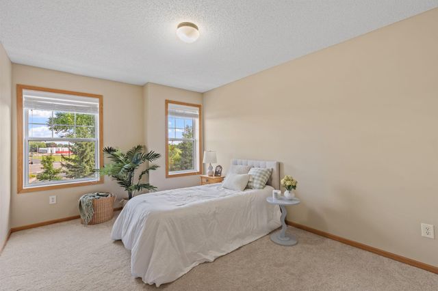 14569 Everton N 6, Hugo, MN 55038