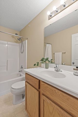 14569 Everton N 6, Hugo, MN 55038