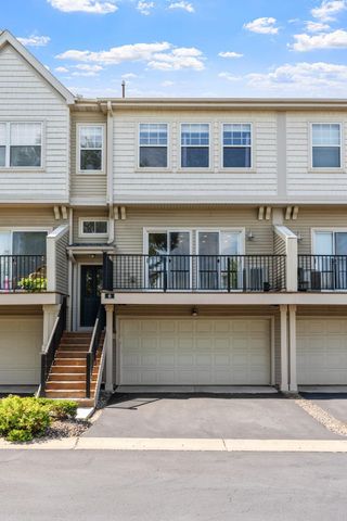 14569 Everton N 6, Hugo, MN 55038