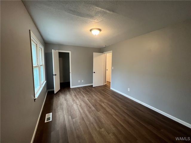 455 30th, Tuscaloosa, AL 35401