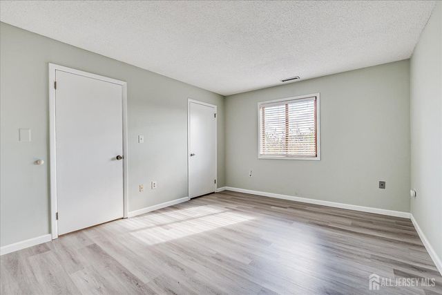 807 Aspen Drive, Plainsboro, NJ 08536