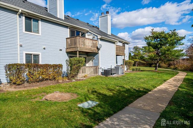 807 Aspen Drive, Plainsboro, NJ 08536