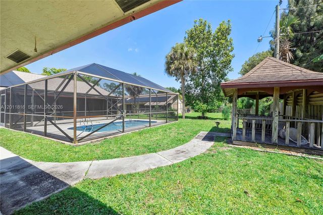 694 Dixie Ln, West Palm Beach, FL 33415