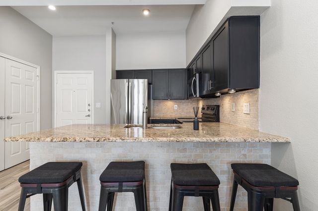 3102 Kings Road 1106, Dallas, TX 75219