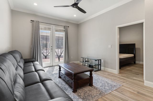 3102 Kings Road 1106, Dallas, TX 75219