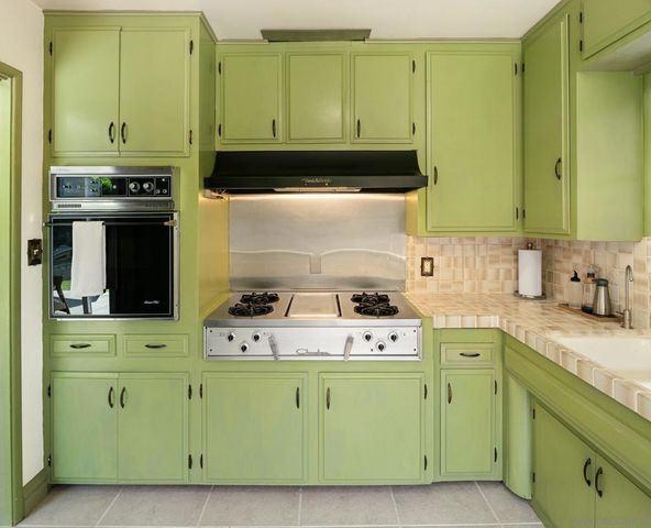 8865 Country Club Place, Spring Valley, CA 91977