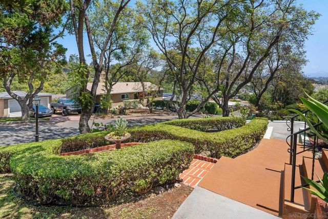 8865 Country Club Place, Spring Valley, CA 91977