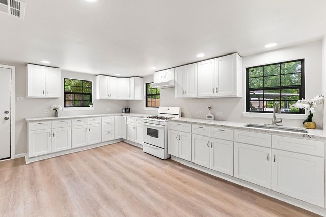 16868 Stinson Lane, Montgomery, TX 77316