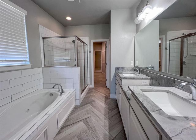 13601 Cobblestone Curve Road, Oklahoma City, OK 73142