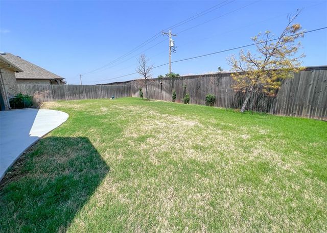 13601 Cobblestone Curve Road, Oklahoma City, OK 73142
