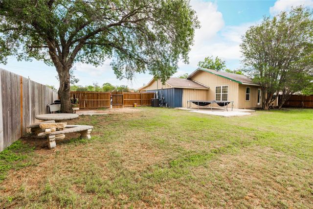 2001 Southside Drive, Brownwood, TX 76801
