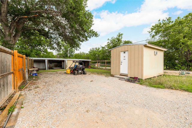 2001 Southside Drive, Brownwood, TX 76801