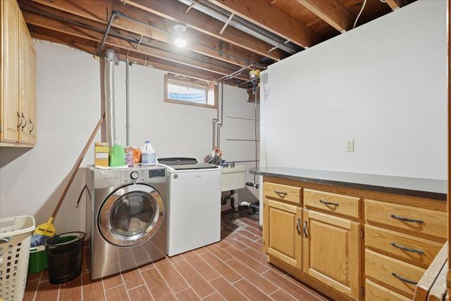 2602 Hawthorne Lane, Stillwater, MN 55082