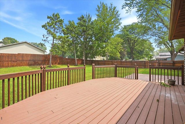2602 Hawthorne Lane, Stillwater, MN 55082