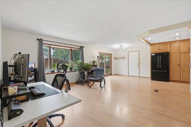 2602 Hawthorne Lane, Stillwater, MN 55082