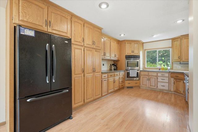 2602 Hawthorne Lane, Stillwater, MN 55082