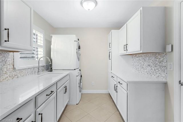 13750 McGregor BLVD, Fort Myers, FL 33919