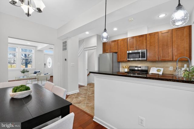 1236 RHODE ISLAND AVE NE, Washington, DC 20018