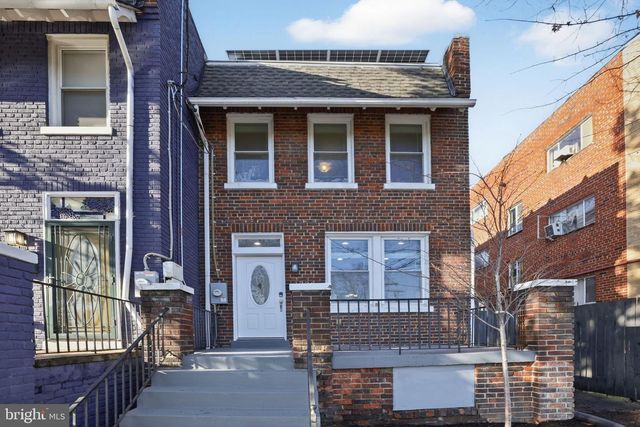 1236 RHODE ISLAND AVE NE, Washington, DC 20018