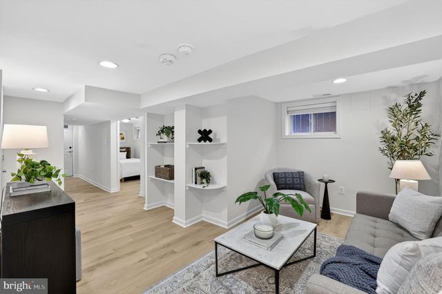 1236 RHODE ISLAND AVE NE, Washington, DC 20018