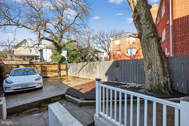 1236 RHODE ISLAND AVE NE, Washington, DC 20018