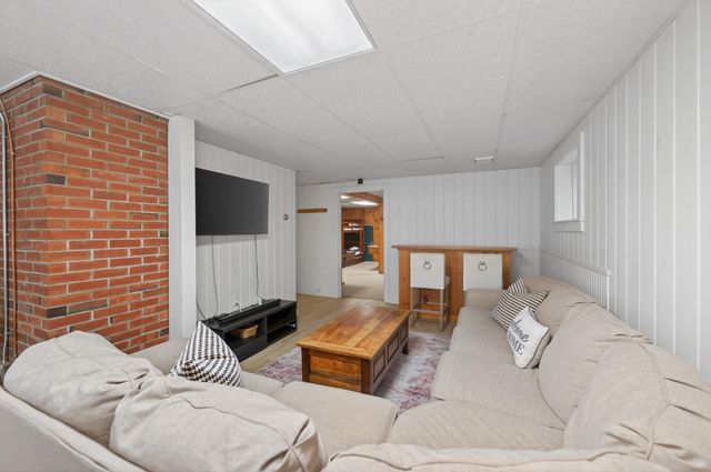 15 Sawmill Village Way, Dover, VT 05356
