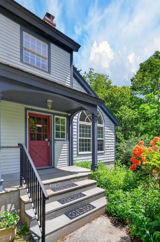 15 Sawmill Village Way, Dover, VT 05356