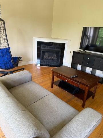 4027 W Crystal Street 2, Chicago, IL 60651