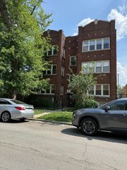 4027 W Crystal Street 2, Chicago, IL 60651