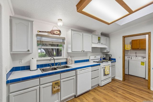 360 Shangrila Ln, New Braunfels, TX 78130