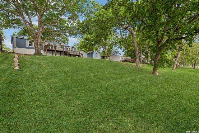 360 Shangrila Ln, New Braunfels, TX 78130